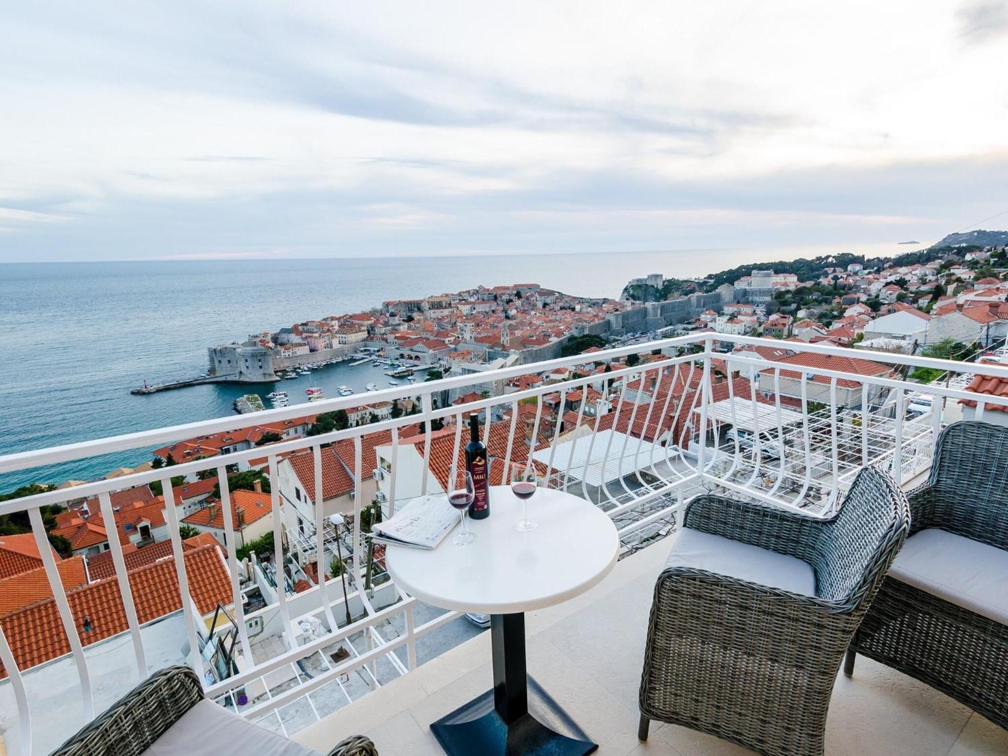 Ploce Apartments-One-Bedroom Apartment With Terrace And Sea View Dubrovnik Exteriör bild